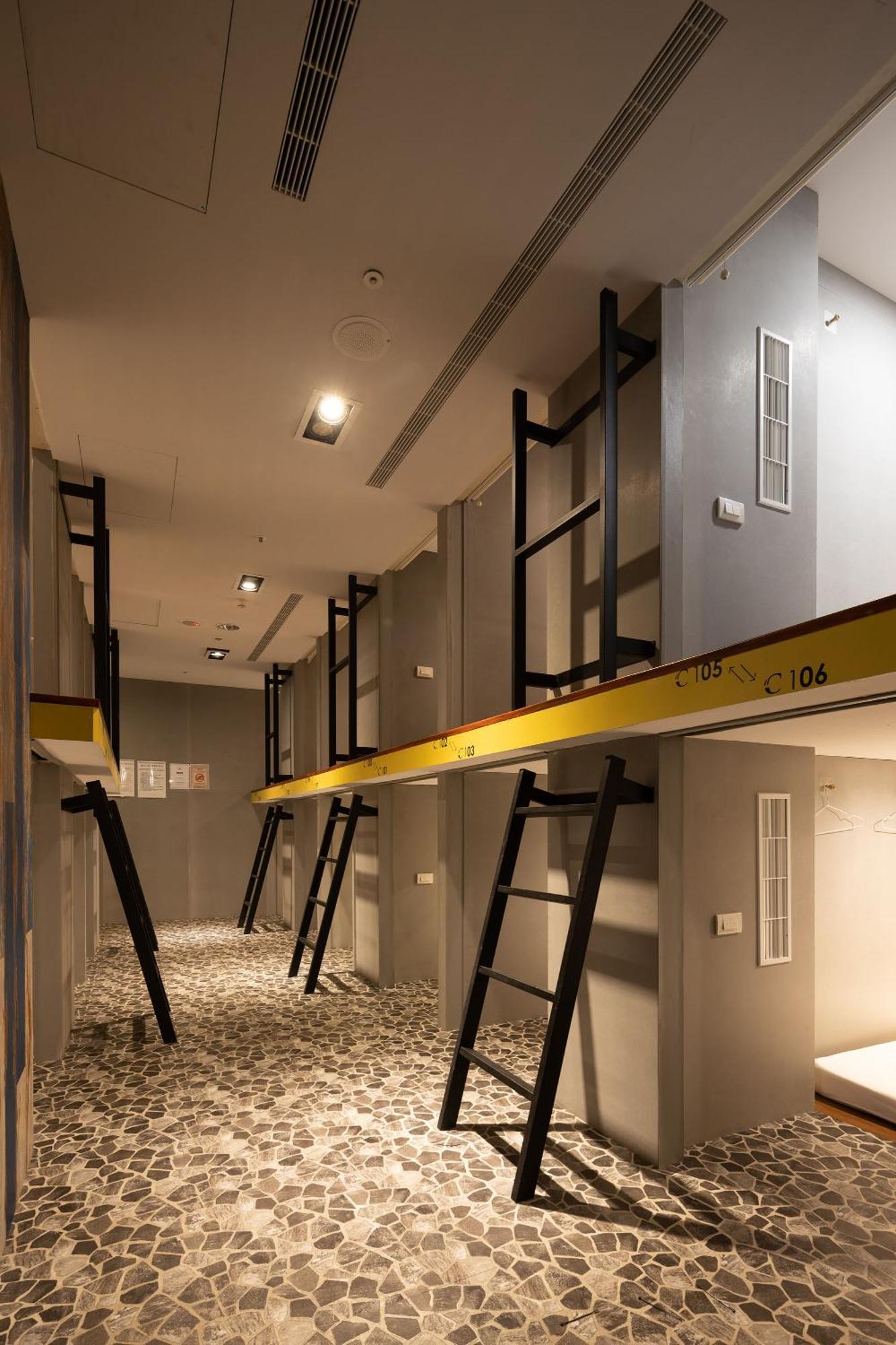 Ningcui Business Hotel Taichung Eksteriør bilde