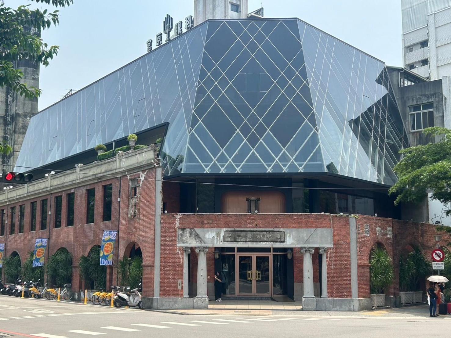 Ningcui Business Hotel Taichung Eksteriør bilde